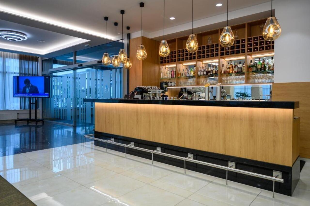 Hotel Lux バンスカー・ビストリツァ エクステリア 写真