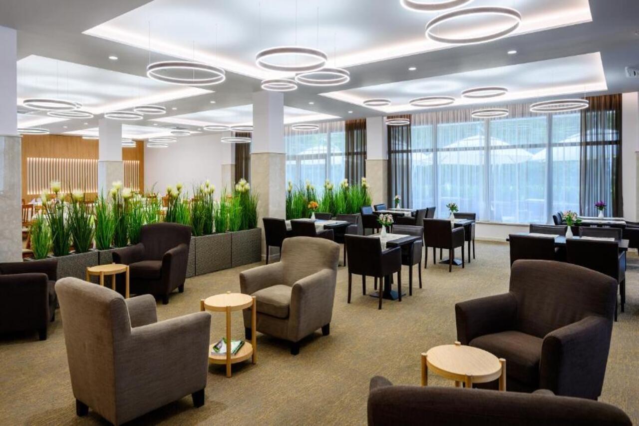 Hotel Lux バンスカー・ビストリツァ エクステリア 写真